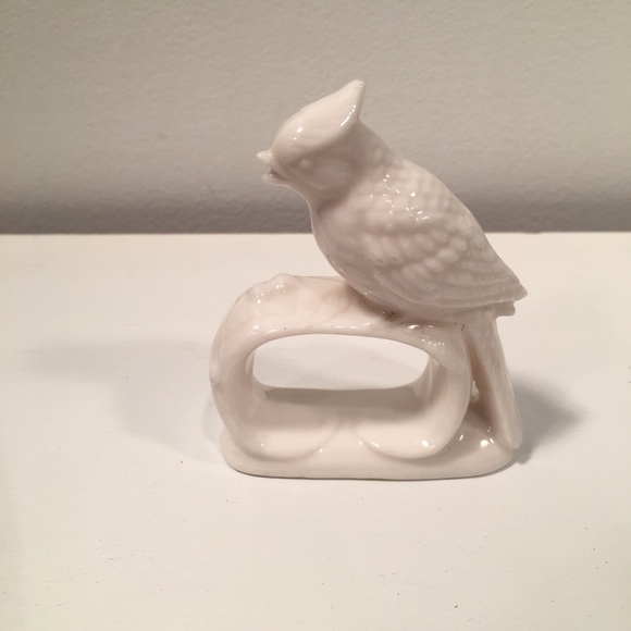 Vintage Porcelain Napkin Rings (5) - Picture 7 of 8